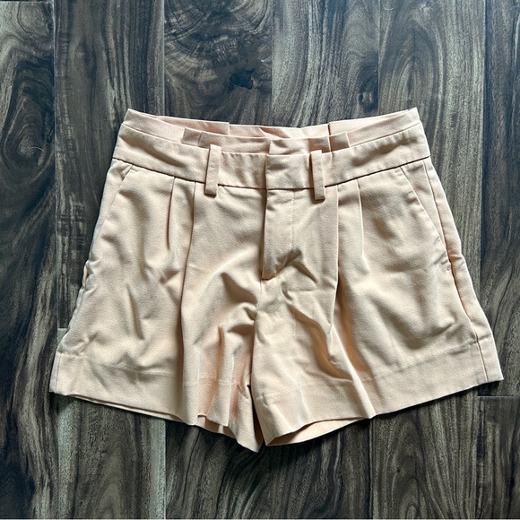 Banana Republic Camel Paperbag Shorts 0 - Picture 1 of 3